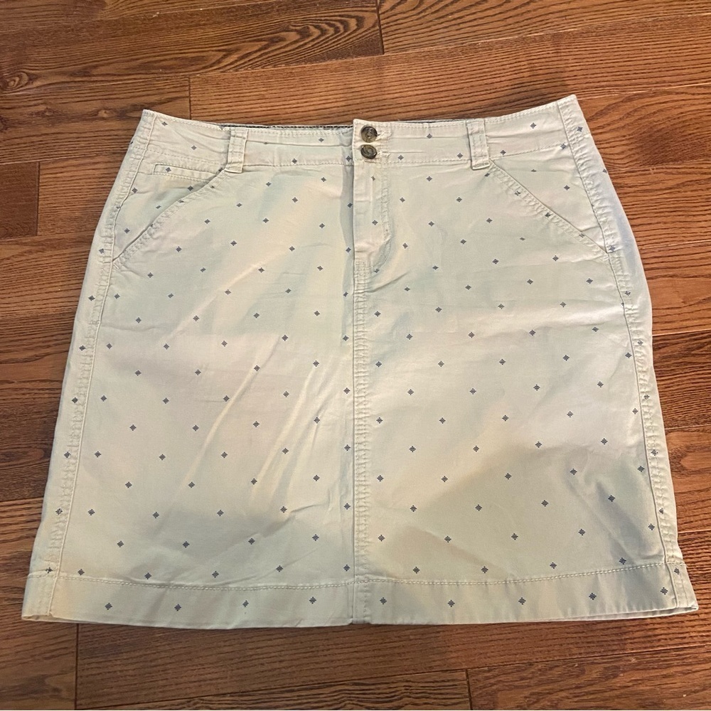 Tommy Hilfiger women's khaki polka dot skirt‎ in size  8